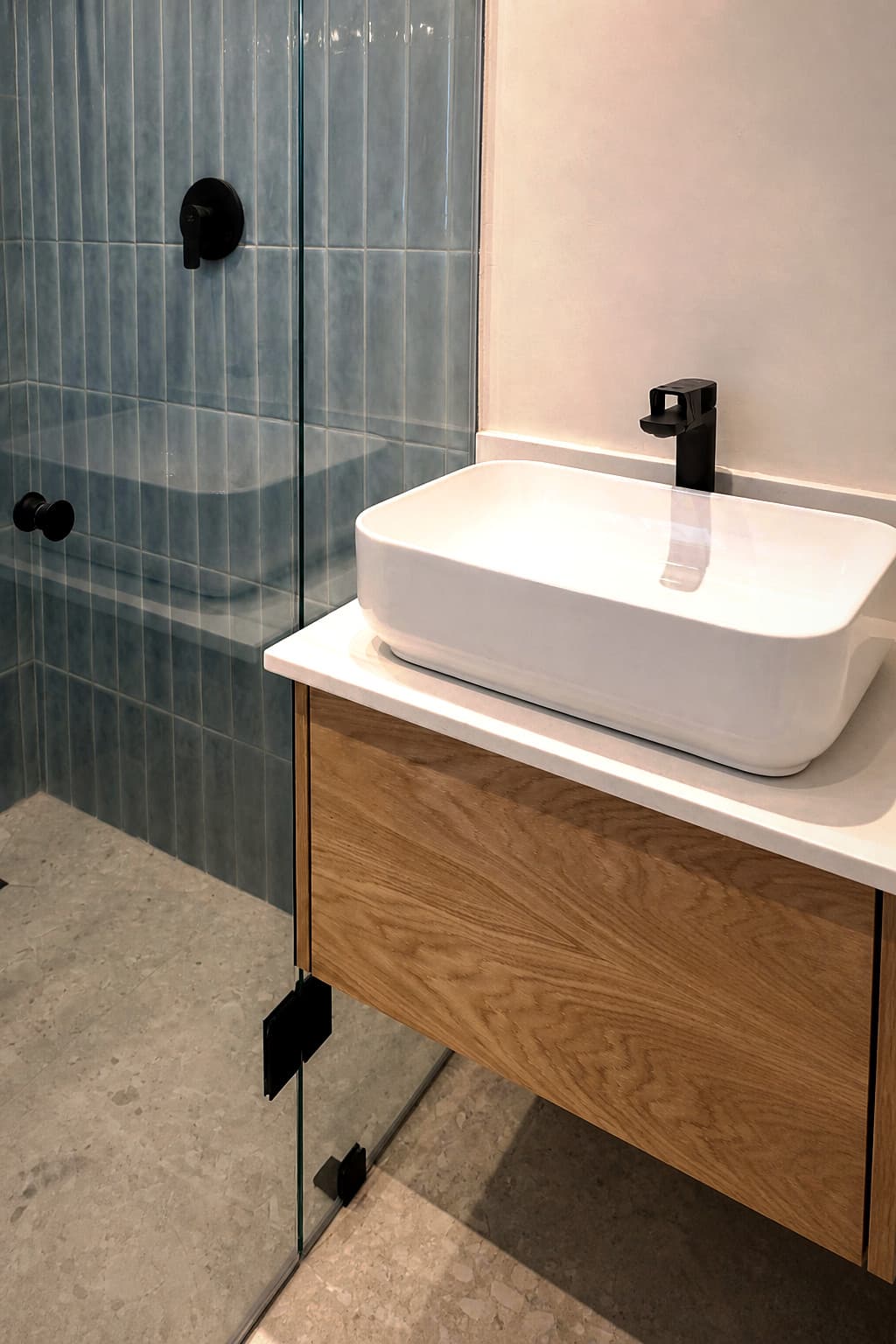 Bloubergstrand – Second bathroom vanity with the shower glass behind