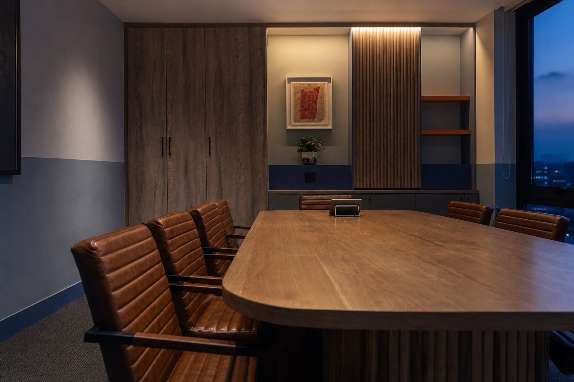 Group 10 Boardroom — interior 3.1