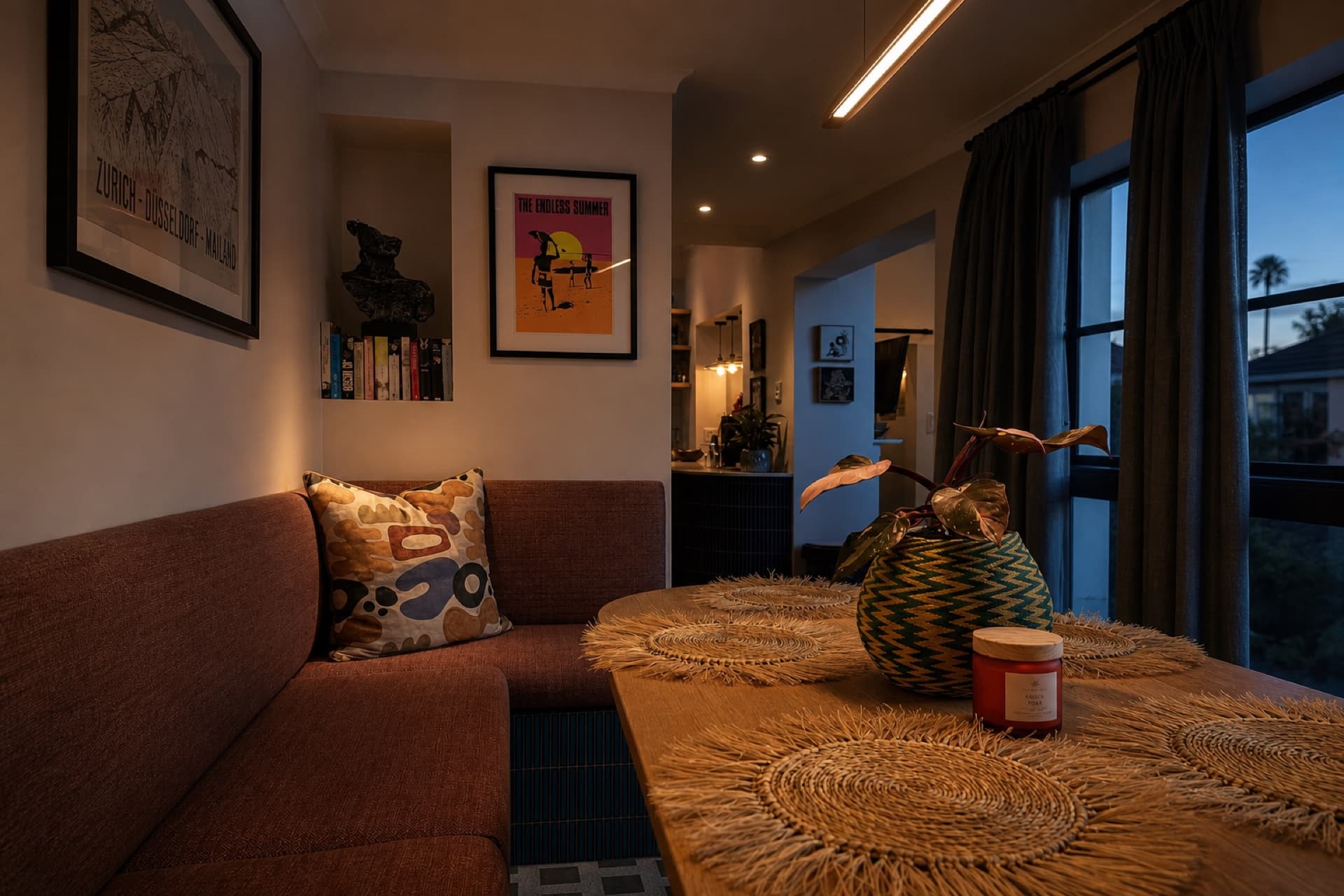 Simon's Town — interior 7.1