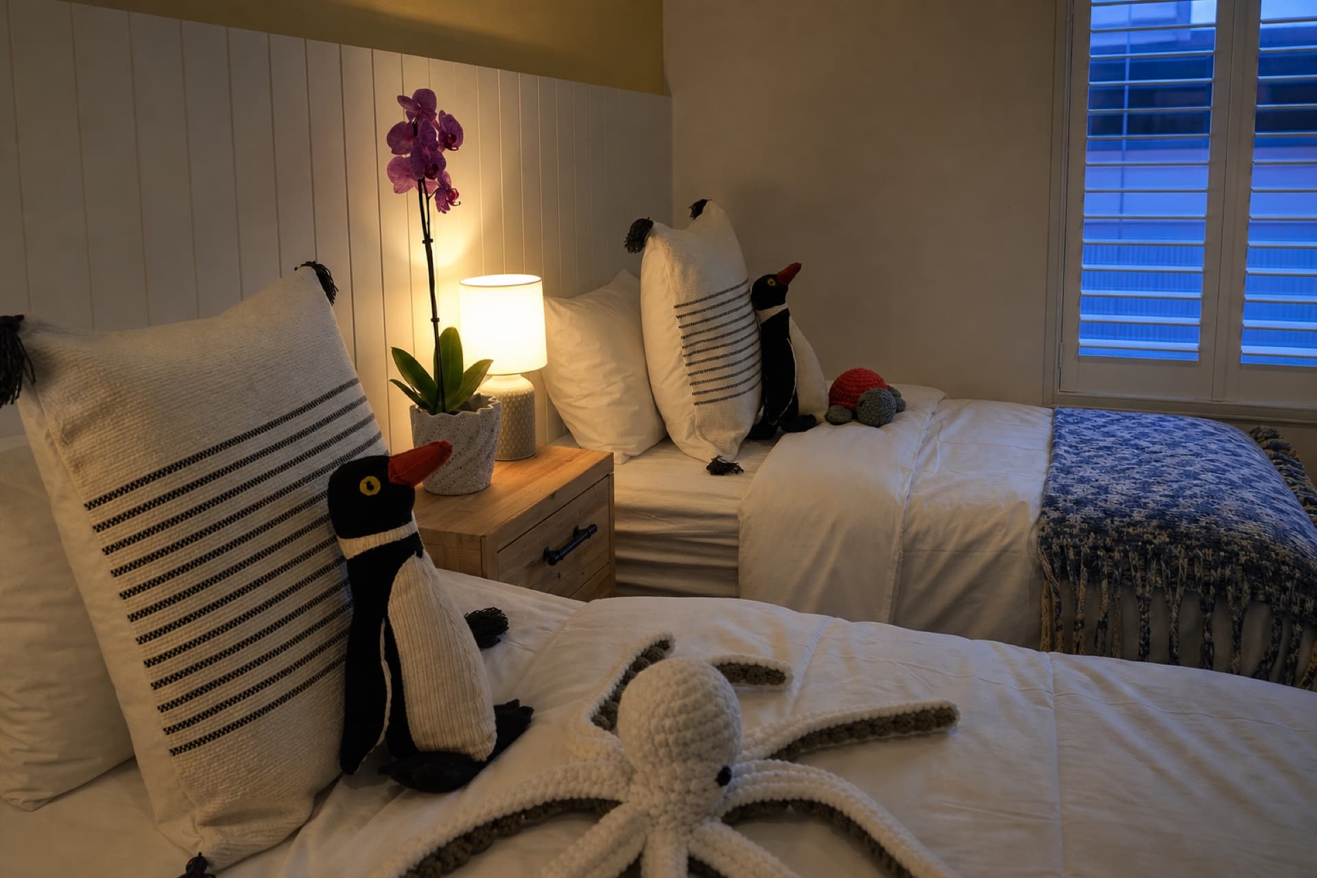 Simon's Town — interior 12.1