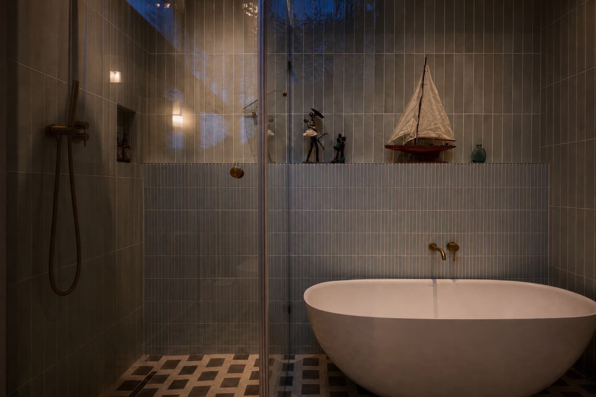 Simon's Town — interior 2.1