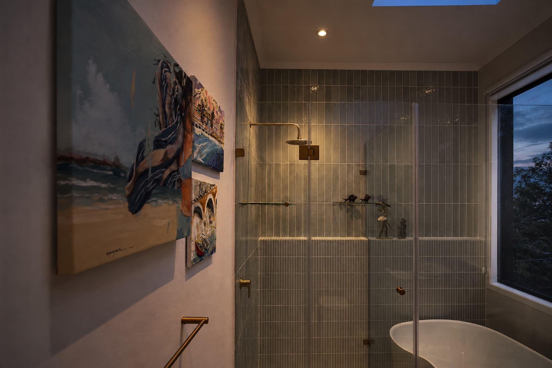 Simon's Town — interior 6.2