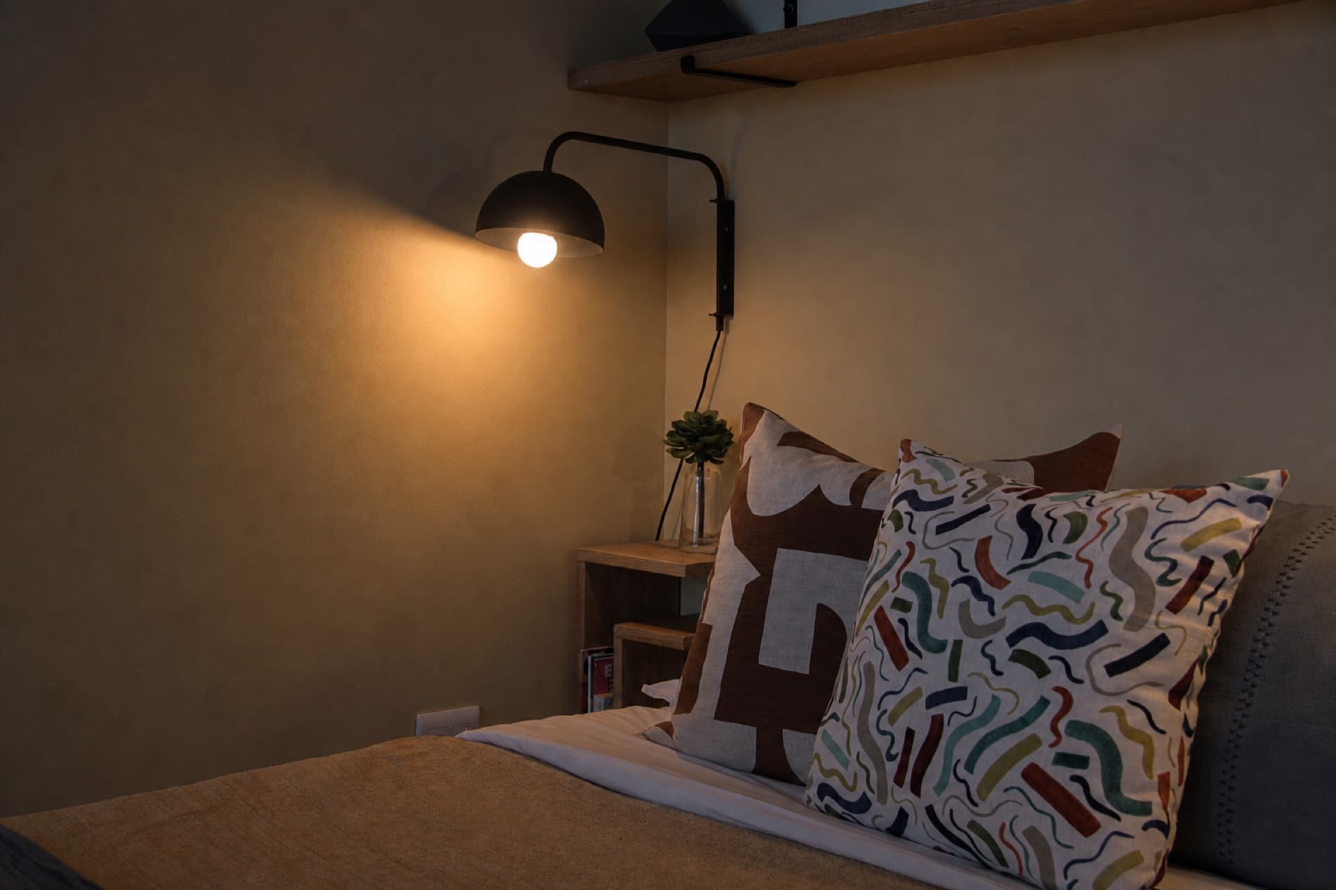 Skynest Airbnb — interior 1.2